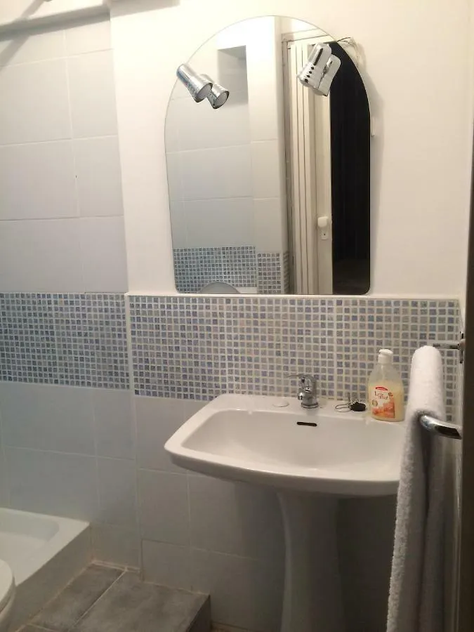 ליסבון B&B D'Arte לינה וארוחת בוקר