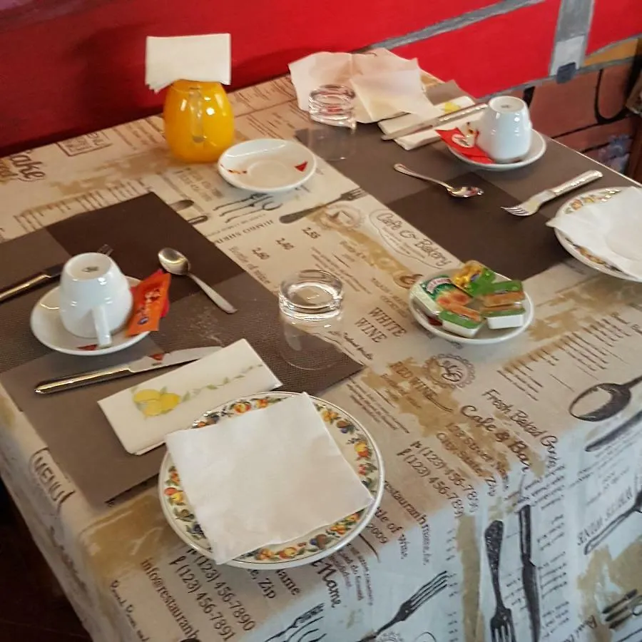 לינה וארוחת בוקר ליסבון B&B D'Arte פורטוגל