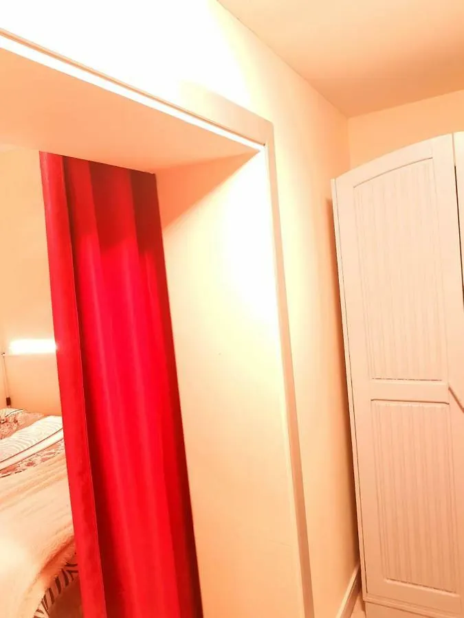 לינה וארוחת בוקר ליסבון B&B D'Arte פורטוגל